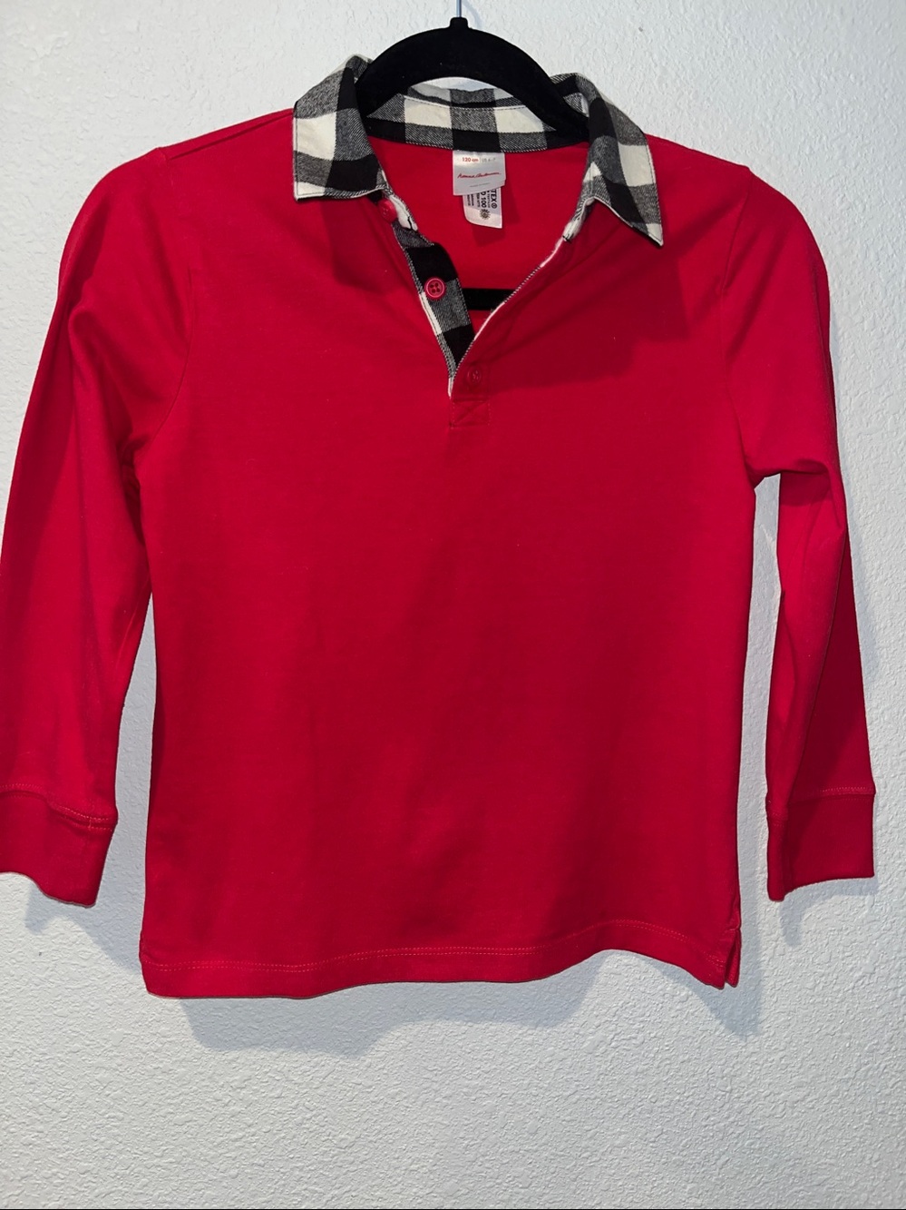 Hanna Andersson Red Long-Sleeve Polo with Black & White Plaid Collar
US 6-7